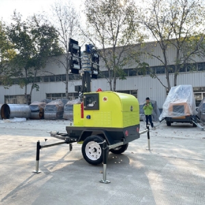 拖車式電動(dòng)升降照明車4TNVH1600